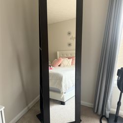 Rotating Mirror With Storage