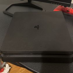 PS4 in good condition