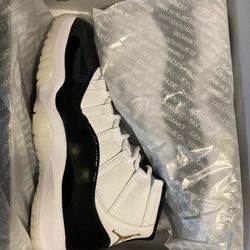 Air Jordan 11 Retro