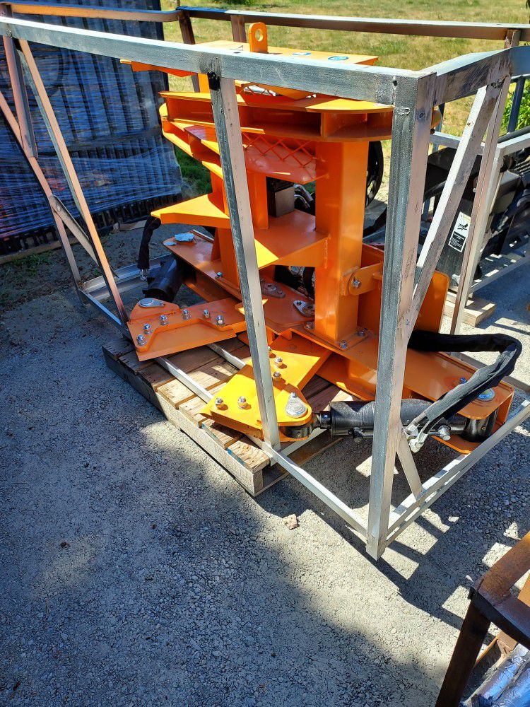 Topcat ECSSRB Tree Shear/ Grapple, Skid Steer Attachment. New in Crate!