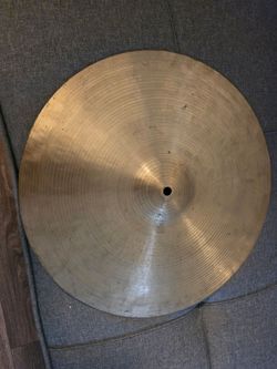 Nice no name cymbal!