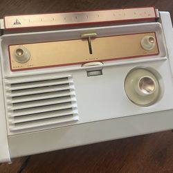 Rare Find Mint Condition Mid Century Modern  35mm Sears Slide Projector  