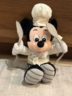 Chef Mickey Mouse bean bag 8” with tag