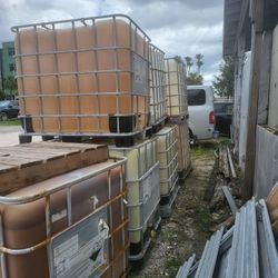 White Plastic Tank For Quimical