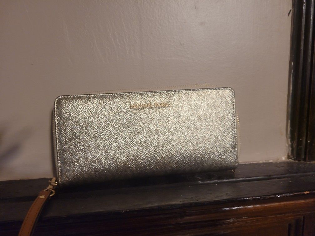 Gold Michael Kors Wallet