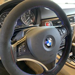 335i Steering wheel wraps