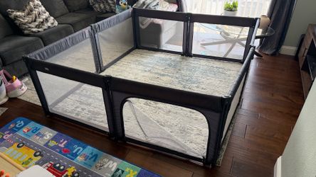 Doradotey 8-panel foldable playpen / play yard