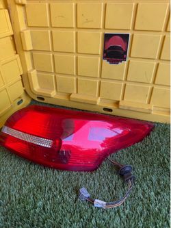 2016 Ford Focus Right/Passenger Side Tail Light