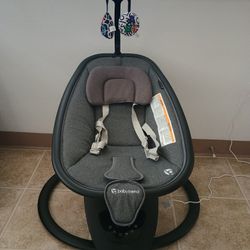 Baby Trend NuMotion Infinity Swing – Like New 