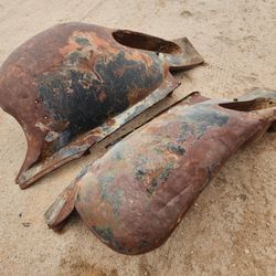 1932 Chevrolet Car Original Front Fender Pair with Spare Tire Wells