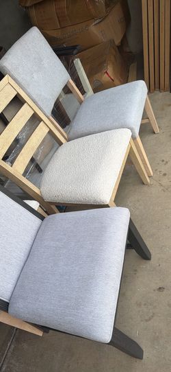 Sillas por $14