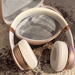 Solo 3 Beats Rose Gold Wireless Headphones 
