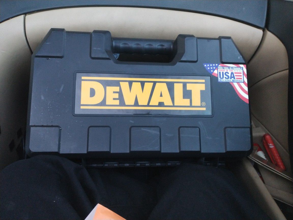 DeWalt 3-speed Brushless Impact Driver Kit