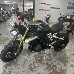 2023 Triumph Speed Triple RS