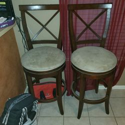 2 Bar Stools