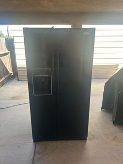 Whirlpool Refrigerator 26.3