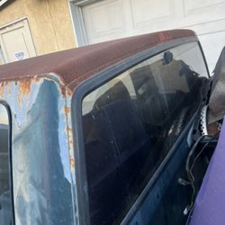 1990S S-10 Rear Window