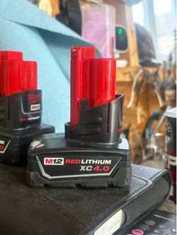 Milwaukee M12  Red lithium Battery