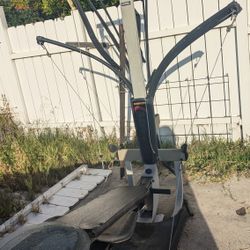 Bowflex Ultimate Machine With Accessories 