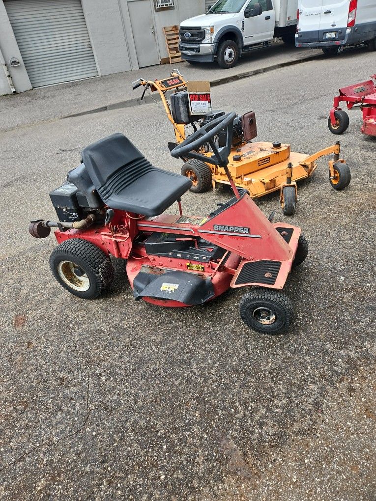 Snapper Riding Mower