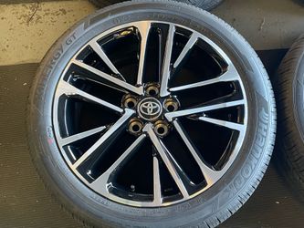 18” 2026 TOYOTA CAMRY OEM WHEELS AND TIRES