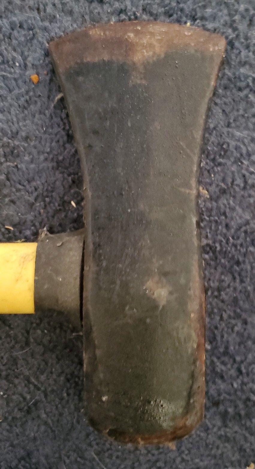 Central Forge 8 Pound Splitting Maul With Fiberglass Handle