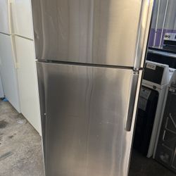 GE Refrigerator 