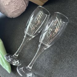 Bride And Groom Champagne Flutes 