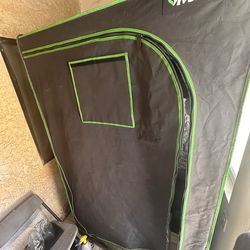 GROW TENT