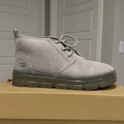 UGG “Neumel Clear Chukka” Size 9W