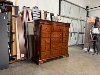 Big dresser $200