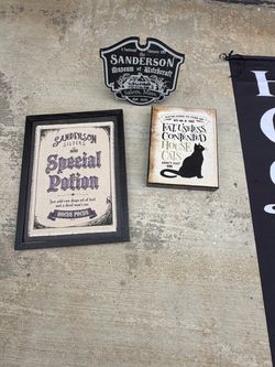 Hocus Pocus Halloween Decor