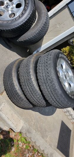 5 Stock Rims And Tires for JEEP WRANGLER. IN Excellent Condition