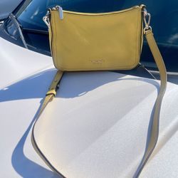 Kate Spade New York yellow leather crossbody bag
