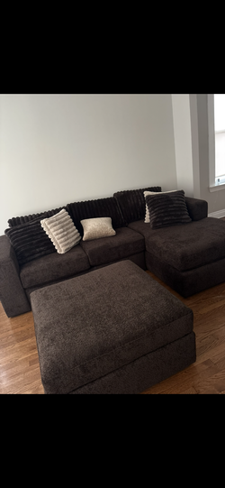 Sectional Sofa With Ottoman
