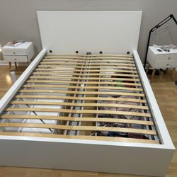 Malm Ikea Storage Bed (4 Storage Drawers)