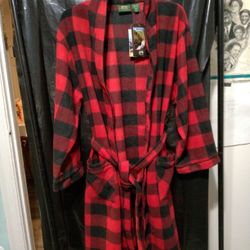 Men's Still Waters Supply CO. Bathrobe. Size L.