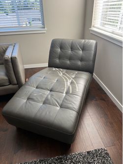 Leather Chaise Lounge