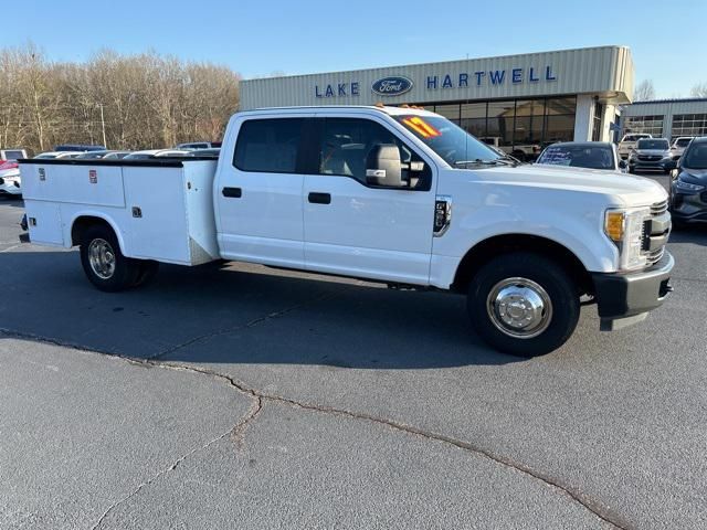 2017 Ford F-350 Chassis