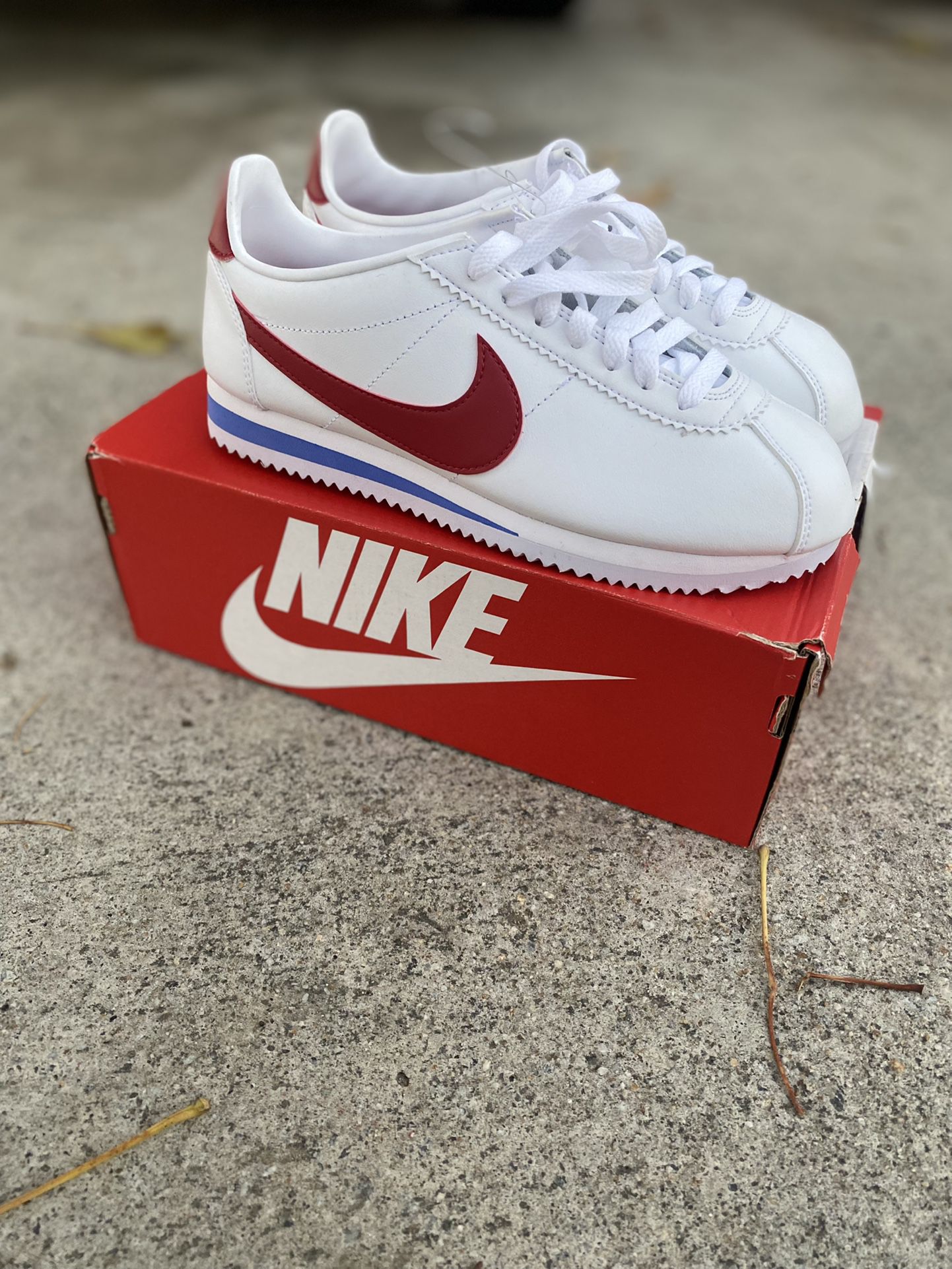 Womens Classic Nike Cortez Forrest Gump for Sale Valley, CA - OfferUp