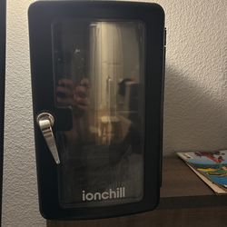 Small Little Mini Fridge