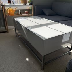 Coffee table set