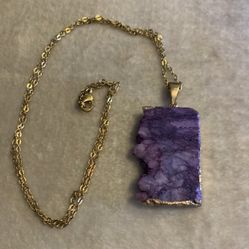 Purple Dyed Crystal Sliced Pendant With A Gold Plated Chain Necklace 
