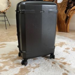 Hartmann Century Deluxe Journey Expandable Spinner Medium