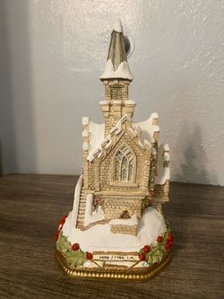 David Winter Cottages Church Figurine make an offer