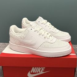 $55 Women’s Nike Court Brand New Size 8.5 (Men’s 7)