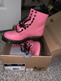 Dr Martens boots US size 6 UK size 4