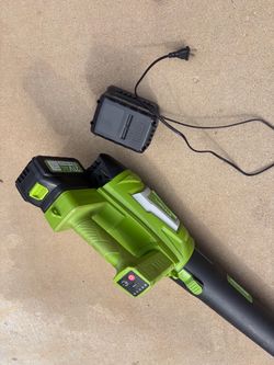 Cordless blower