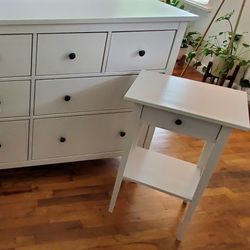 White Glossy Dresser With 1 Nightstand