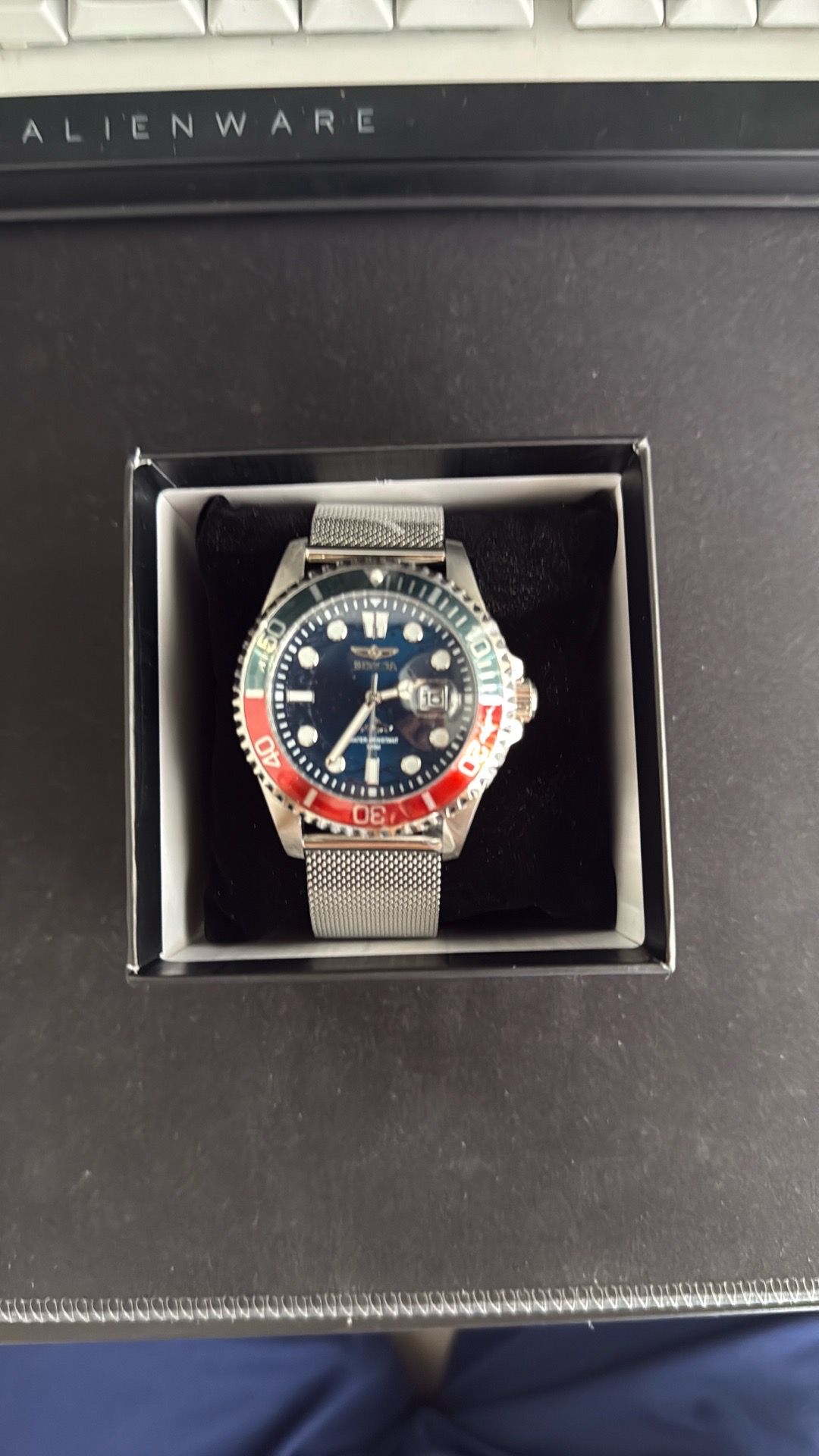 47175 Invicta Pro Diver Curve Men’s Watch 43mm